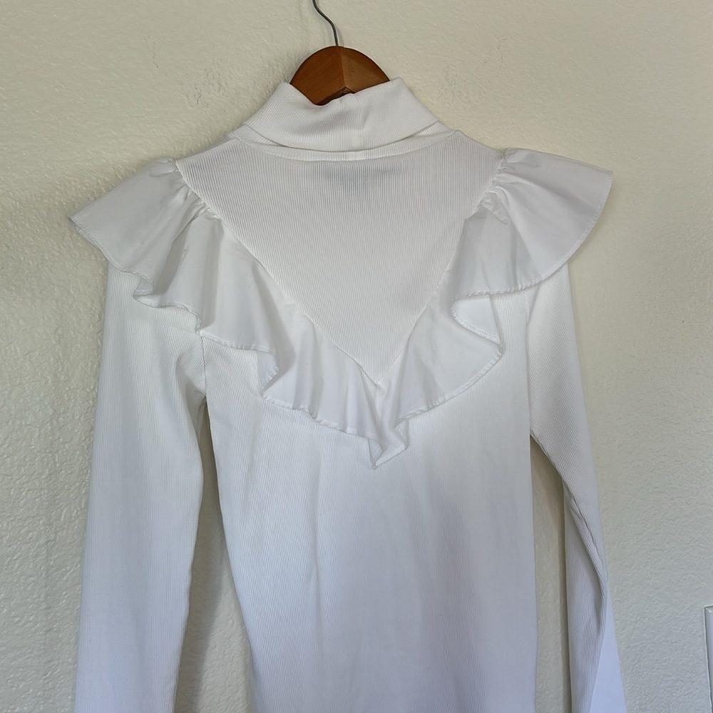 Veronica Beard Avalon White Ruffled Rib Knot Turtleneck Size small - Picture 7 of 7